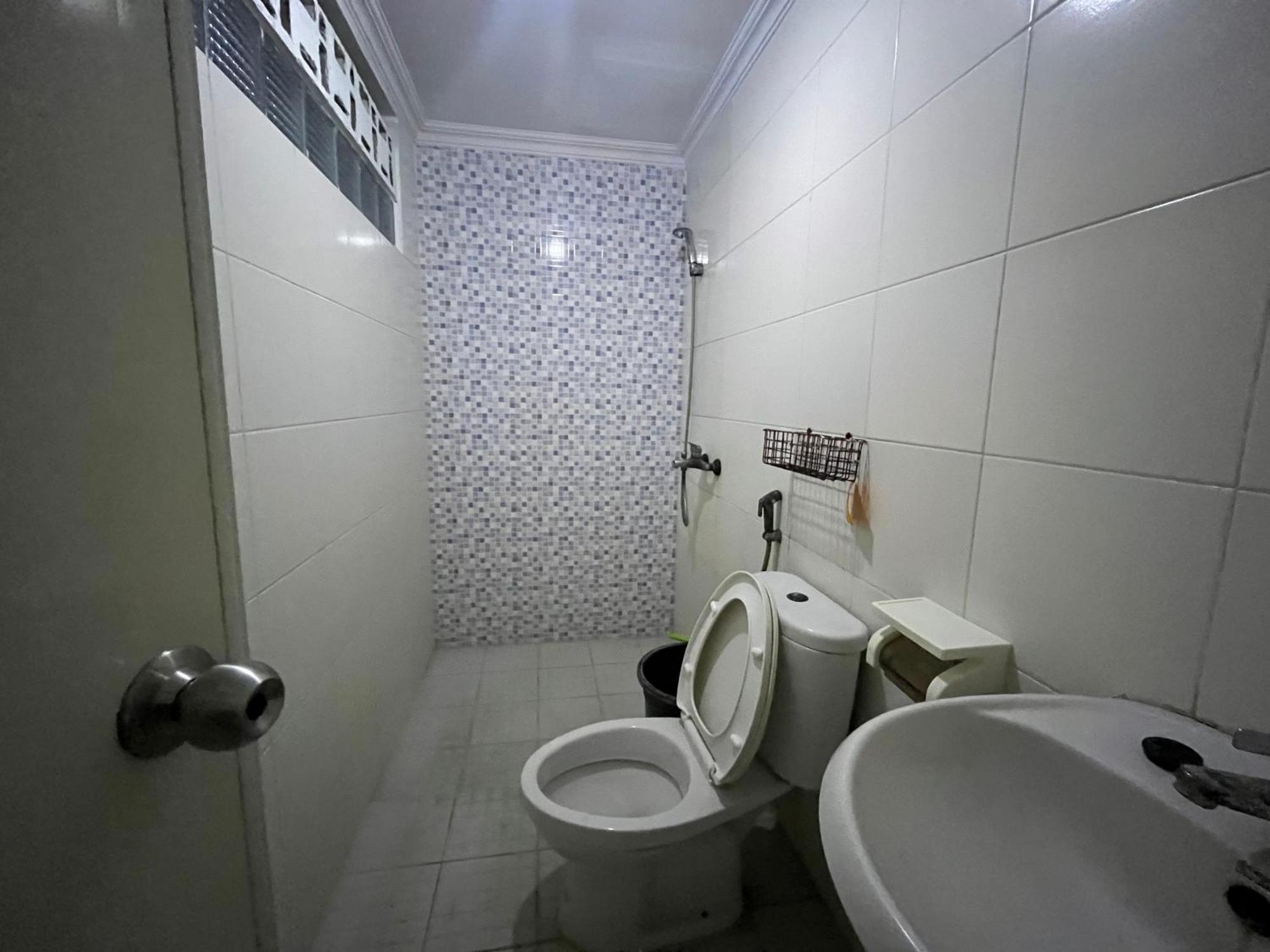 Spot On 94142 Al Fatih Residence Syariah 2 Jacarta Exterior foto