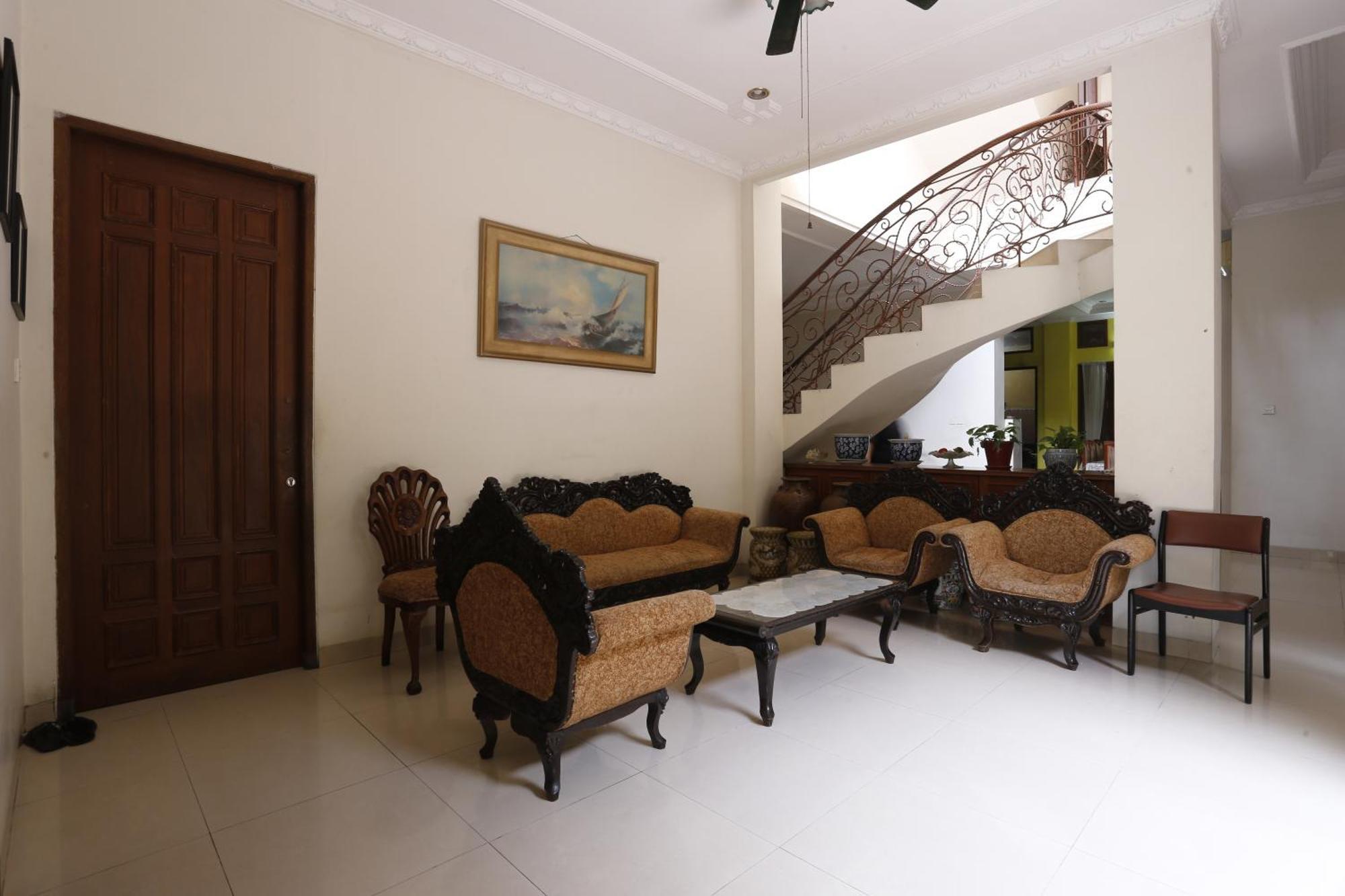 Spot On 94142 Al Fatih Residence Syariah 2 Jacarta Exterior foto